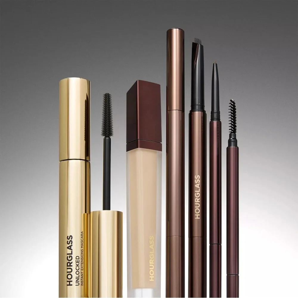 Hourglass Unlocked Instant Extensions Defining and Lengthening Tubing Mascara